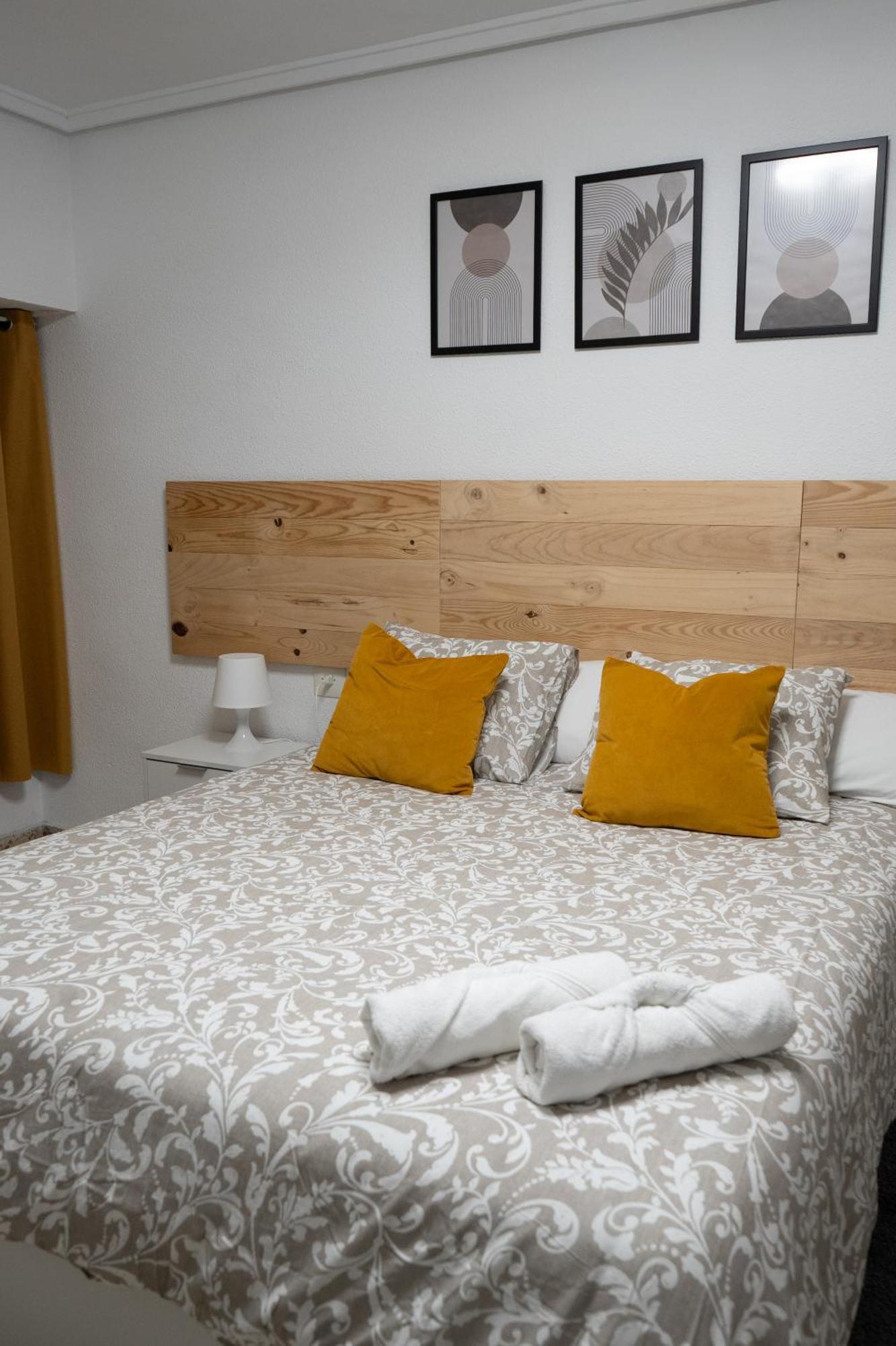 Zabas Rooms อัลโบรายา ภายนอก รูปภาพ