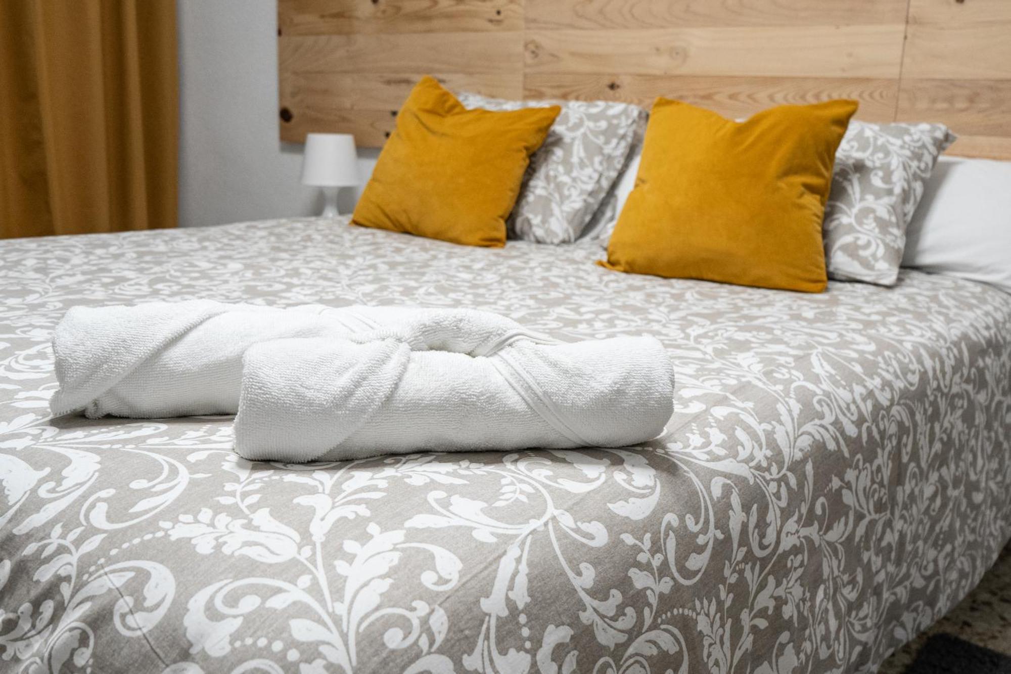 Zabas Rooms อัลโบรายา ภายนอก รูปภาพ